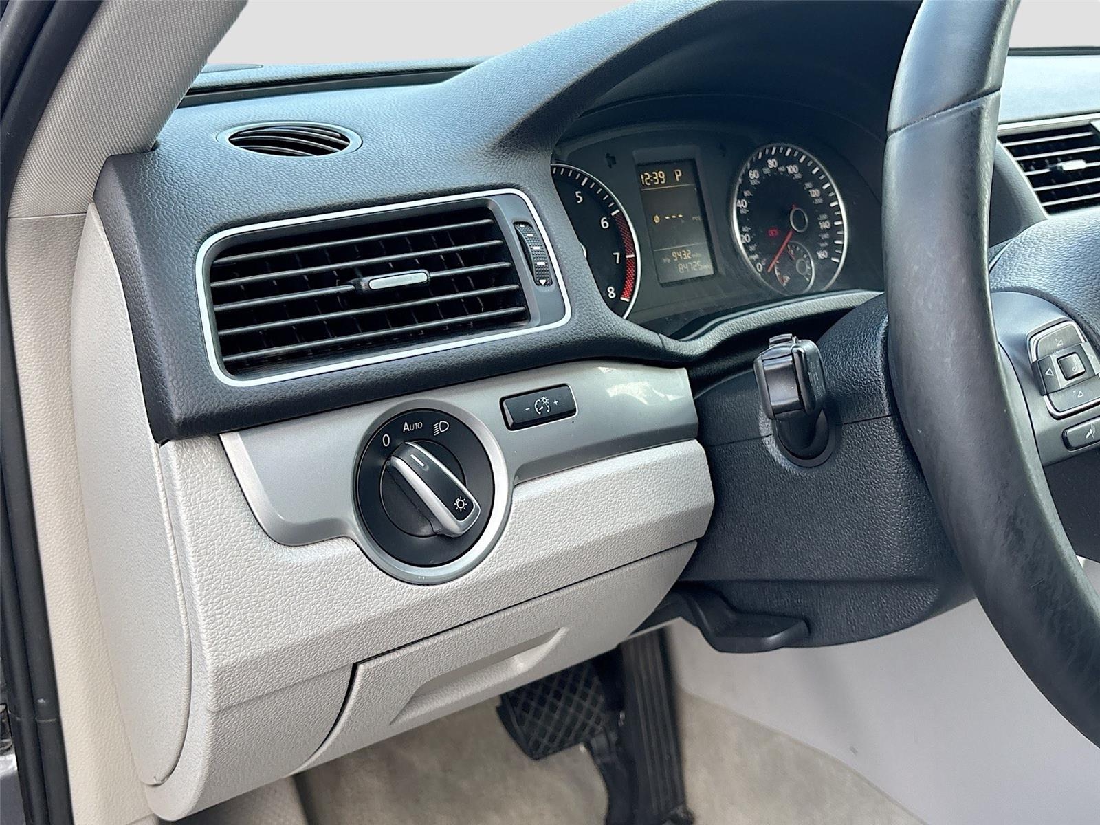 2015 Volkswagen Passat 1.8T Wolfsburg Ed