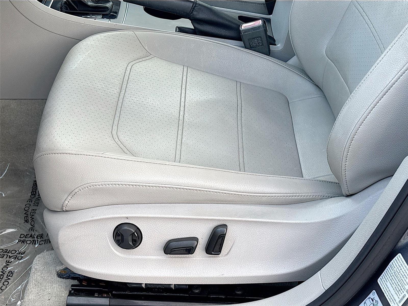 2015 Volkswagen Passat 1.8T Wolfsburg Ed