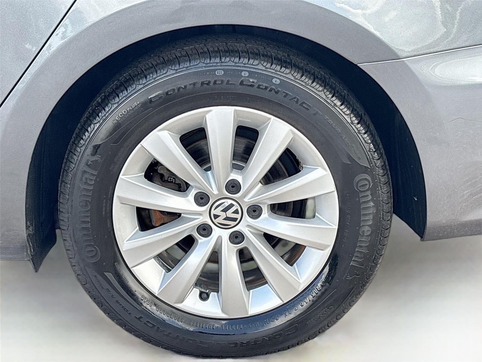 2015 Volkswagen Passat 1.8T Wolfsburg Ed