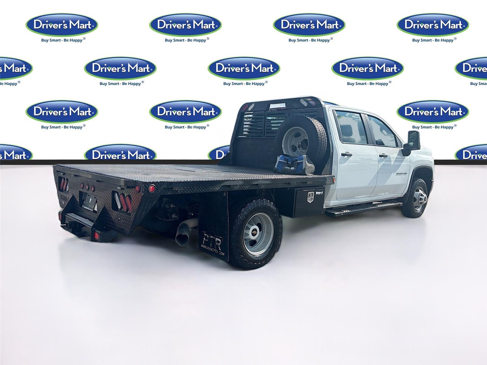 2023 Chevrolet Silverado 3500HD CC Work Truck