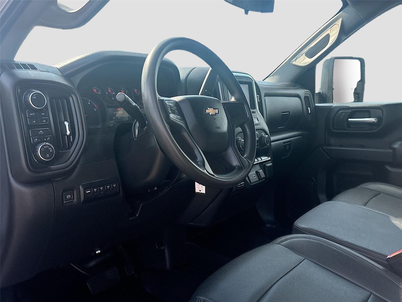 2023 Chevrolet Silverado 3500HD CC Work Truck