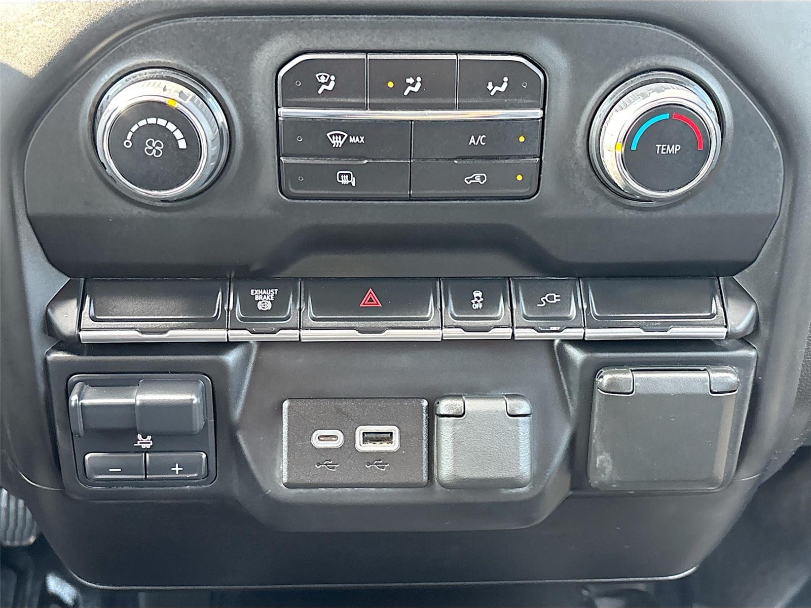 2023 Chevrolet Silverado 3500HD CC Work Truck