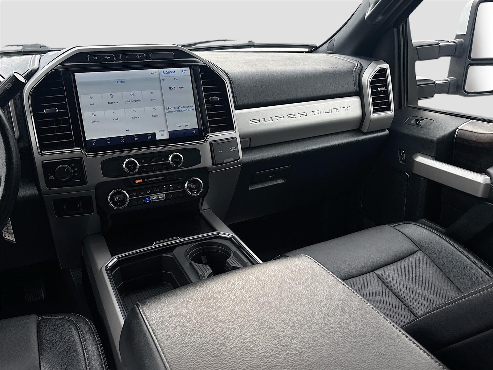 2022 Ford Super Duty F-250 SRW LARIAT