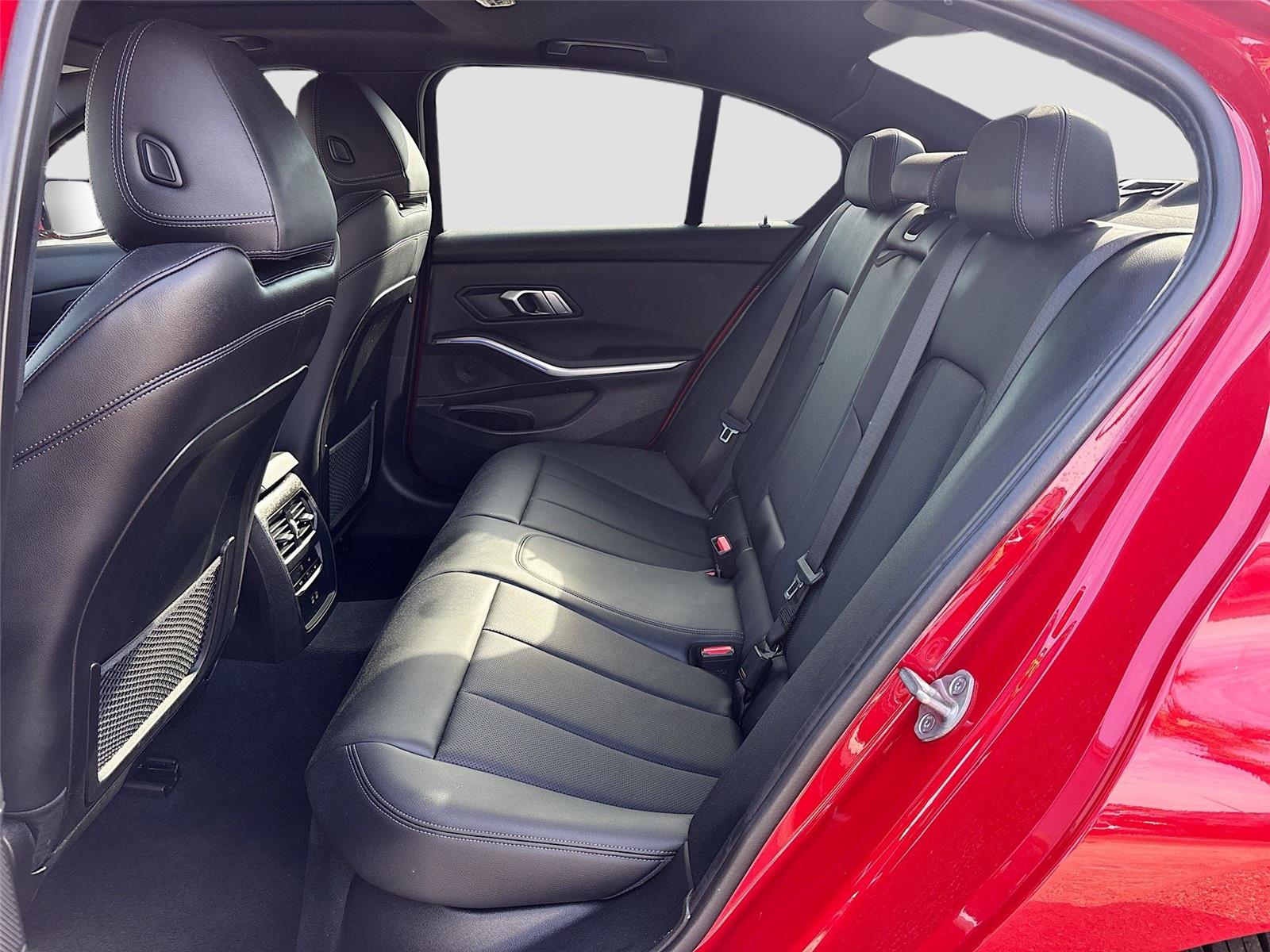 2022 BMW 3 Series 330i