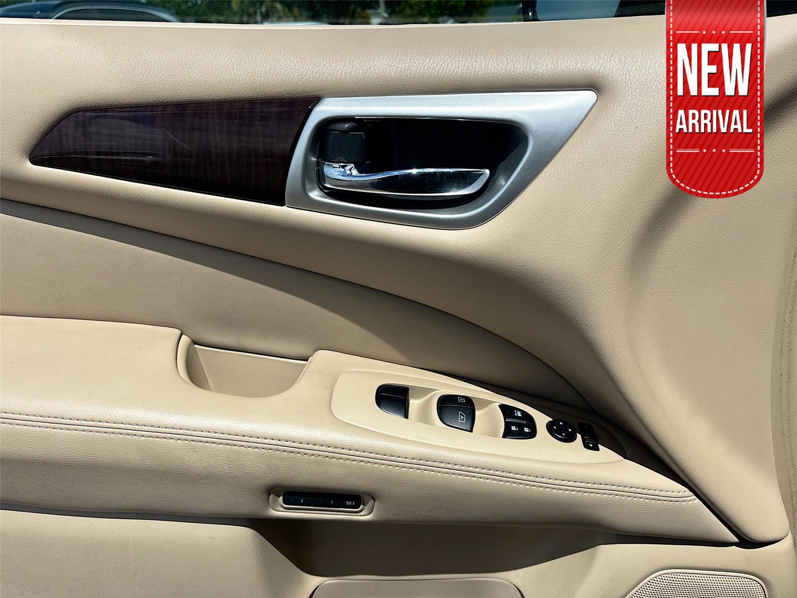 2014 Nissan Pathfinder Platinum