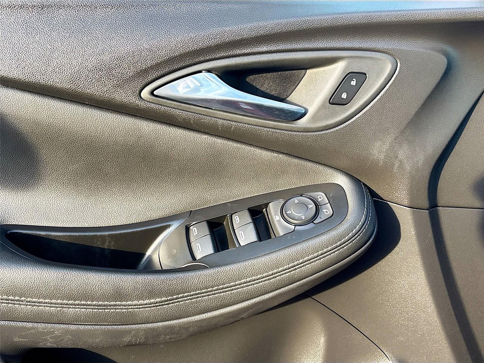 2024 Buick Encore GX Sport Touring photo 16