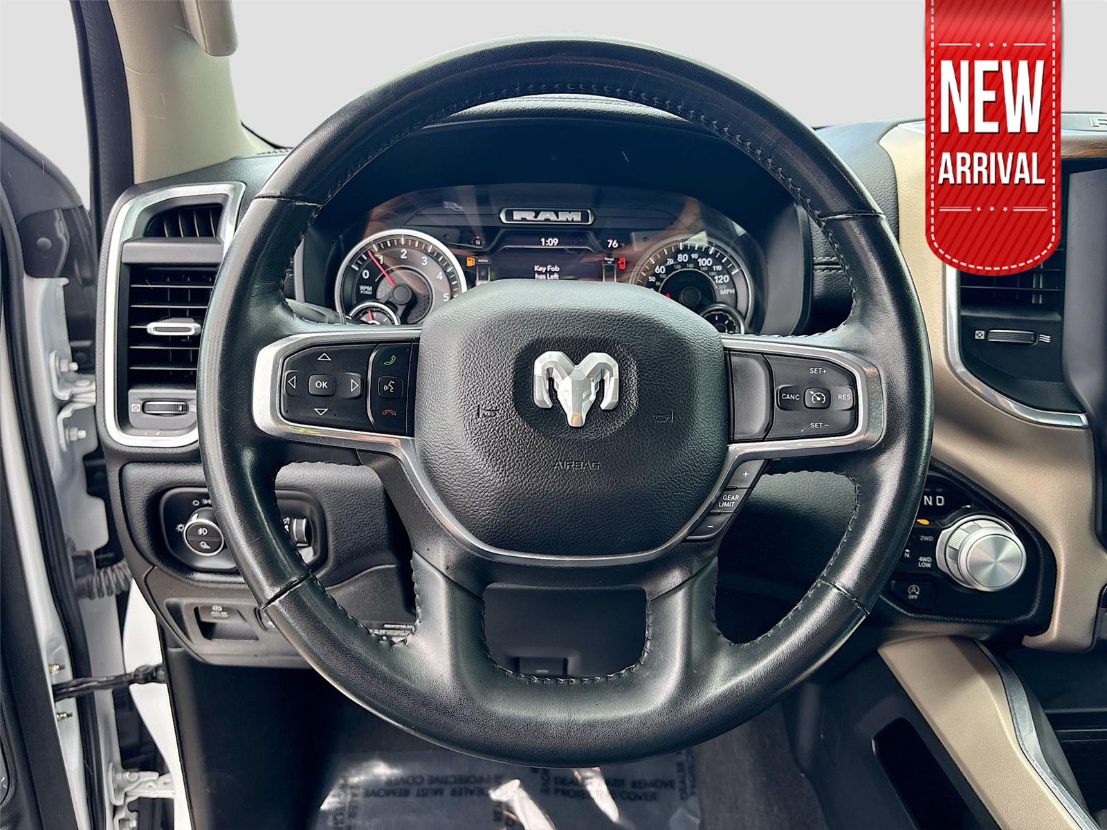 2022 Ram 1500 Laramie photo 8