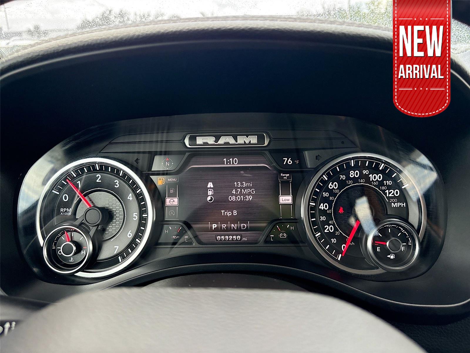 2022 Ram 1500 Laramie photo 9
