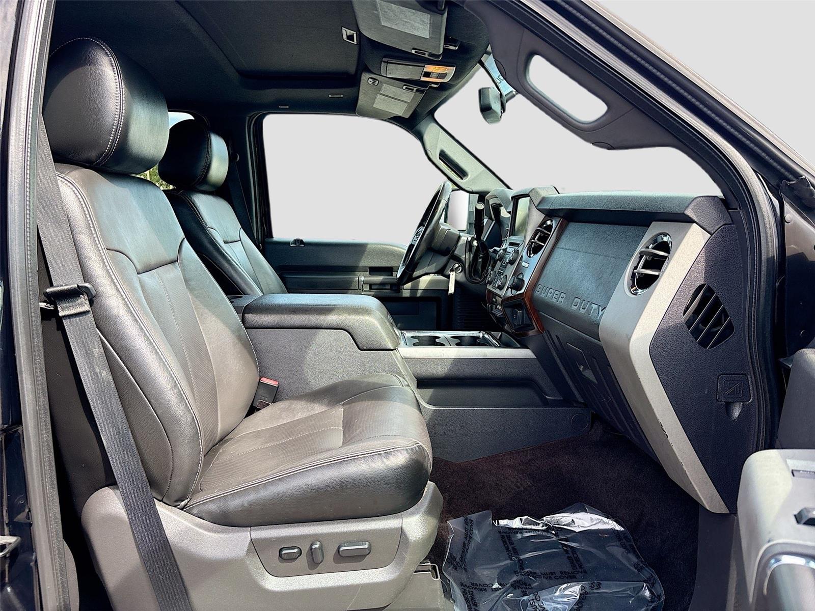2016 Ford Super Duty F-250 SRW Lariat