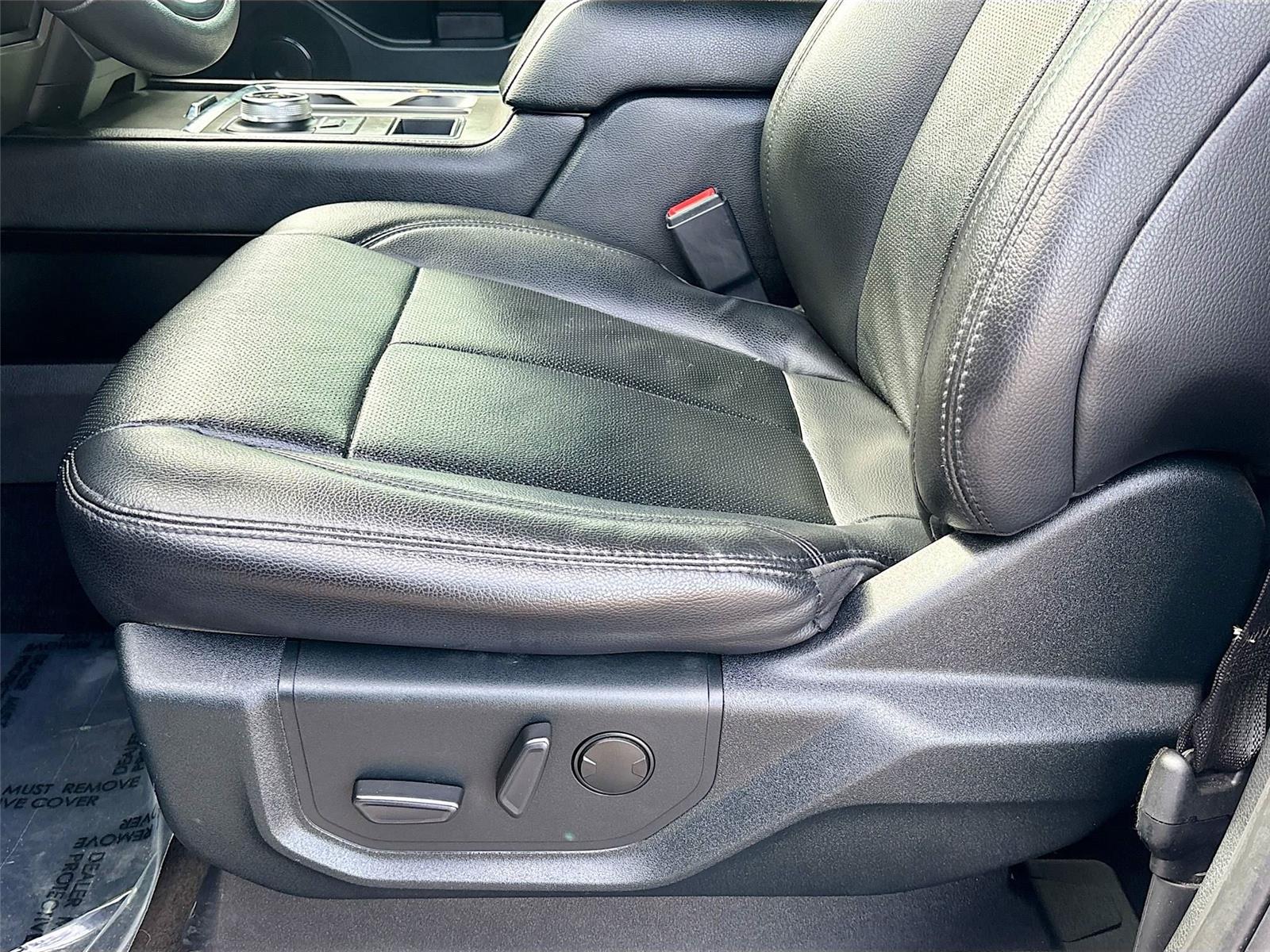 2020 Ford Expedition XLT photo 15