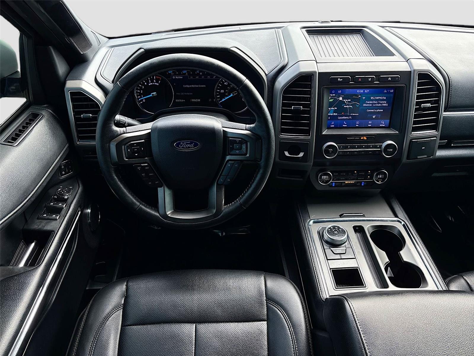 2020 Ford Expedition XLT photo 19