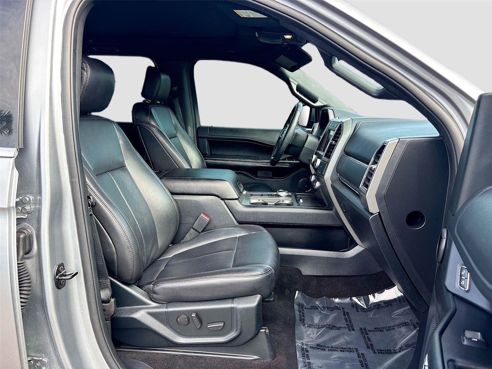 2020 Ford Expedition XLT photo 26