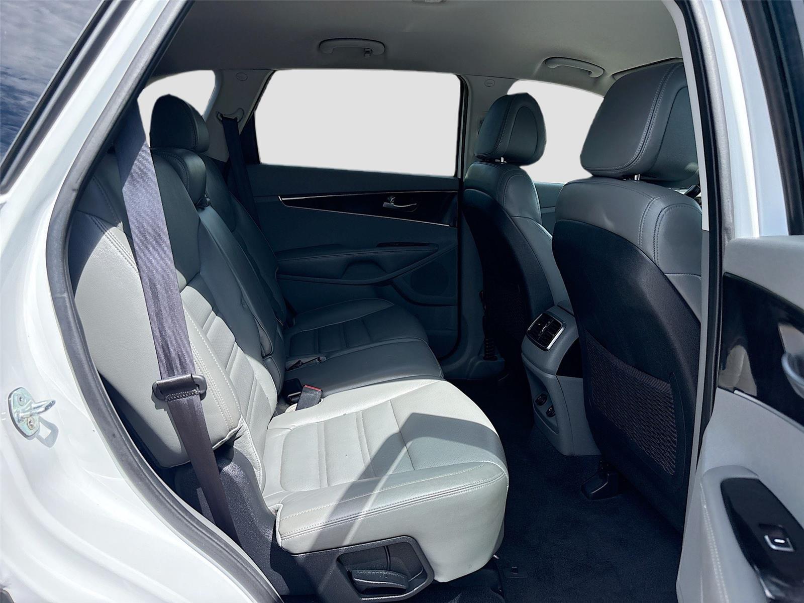 2016 Kia Sorento EX