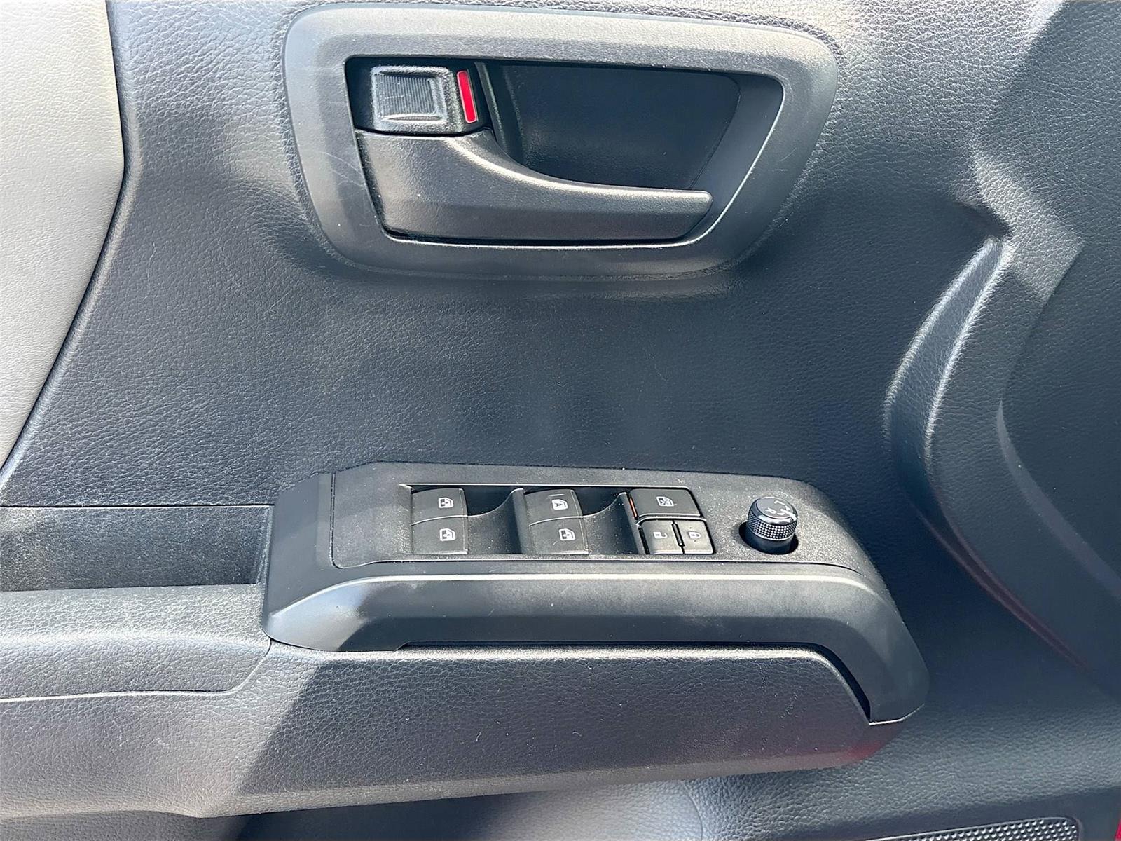2019 Toyota Tacoma SR