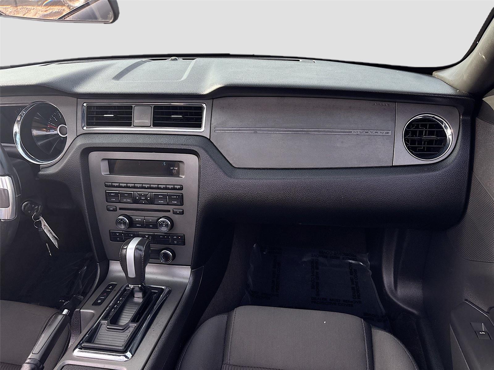 2014 Ford Mustang V6