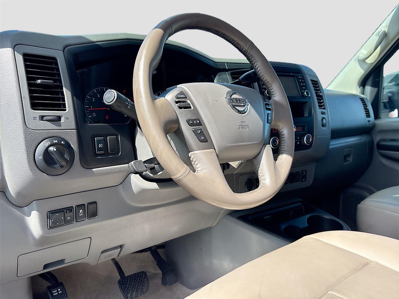 2016 Nissan NVP SL