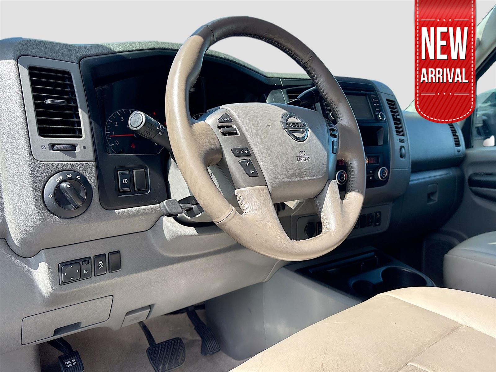 2016 Nissan NVP SL