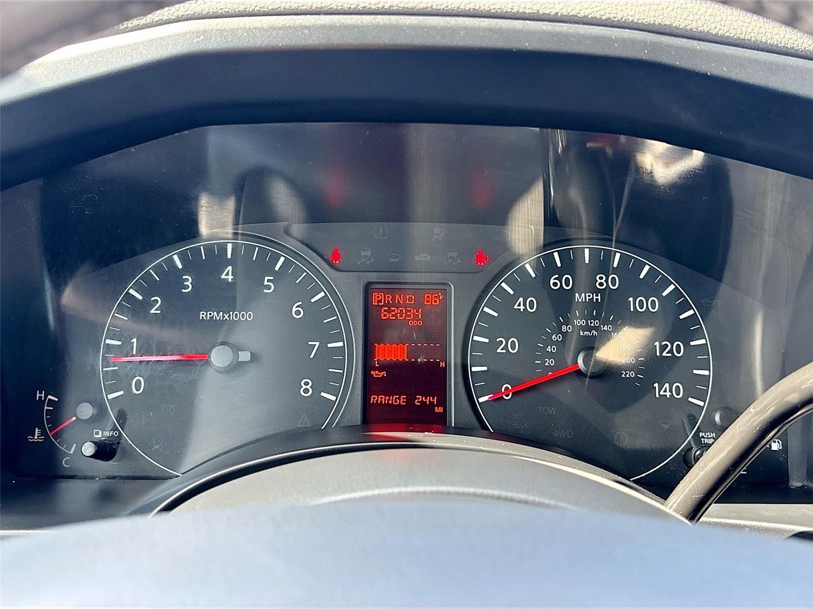 2016 Nissan NVP SL