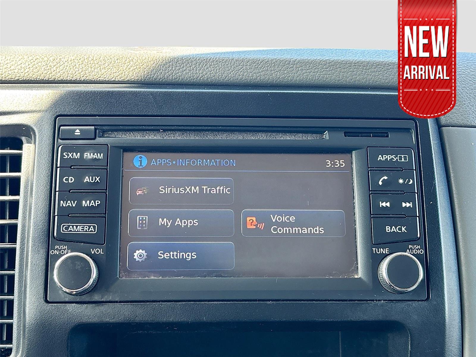 2016 Nissan NVP SL