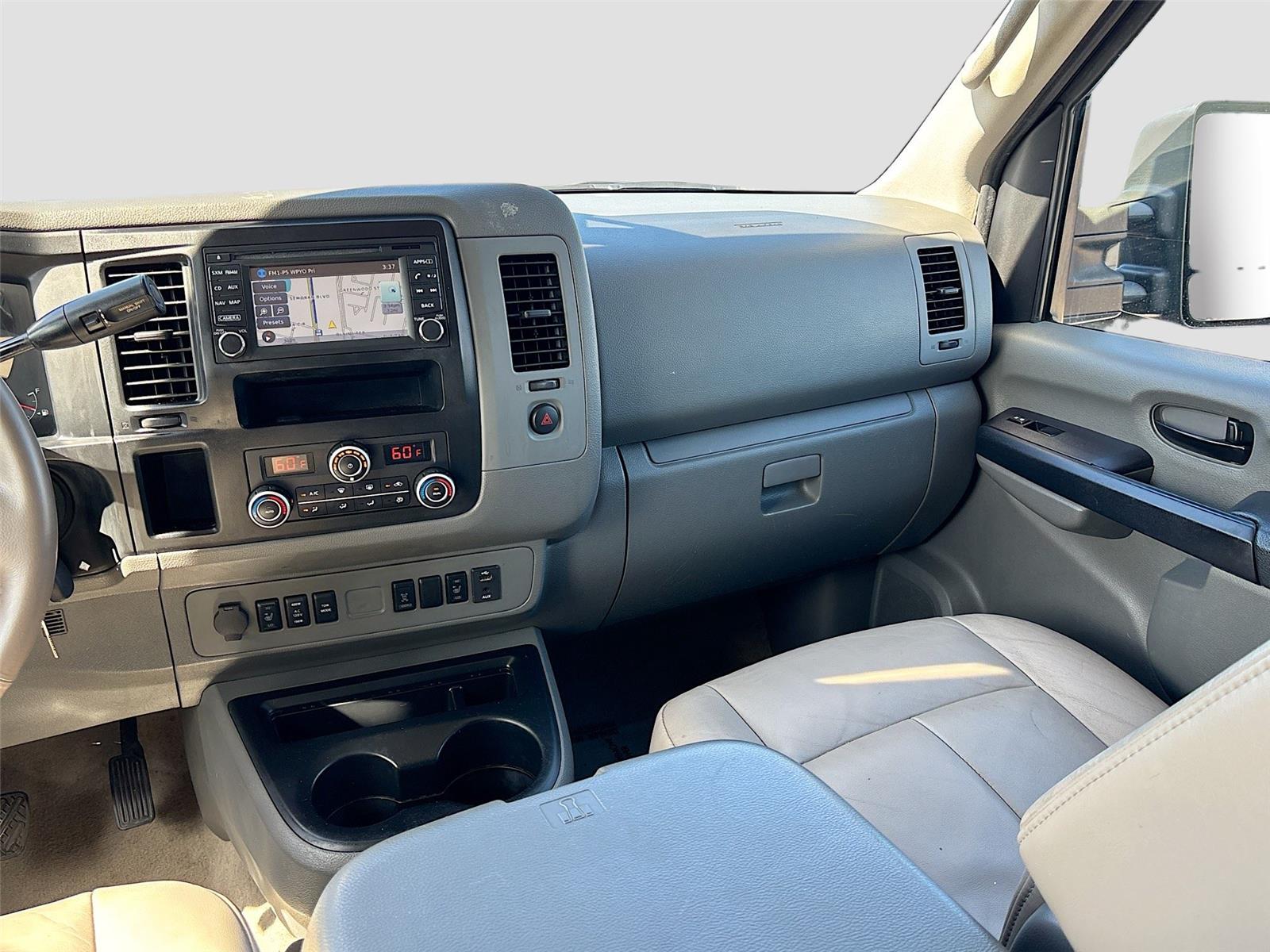 2016 Nissan NVP SL