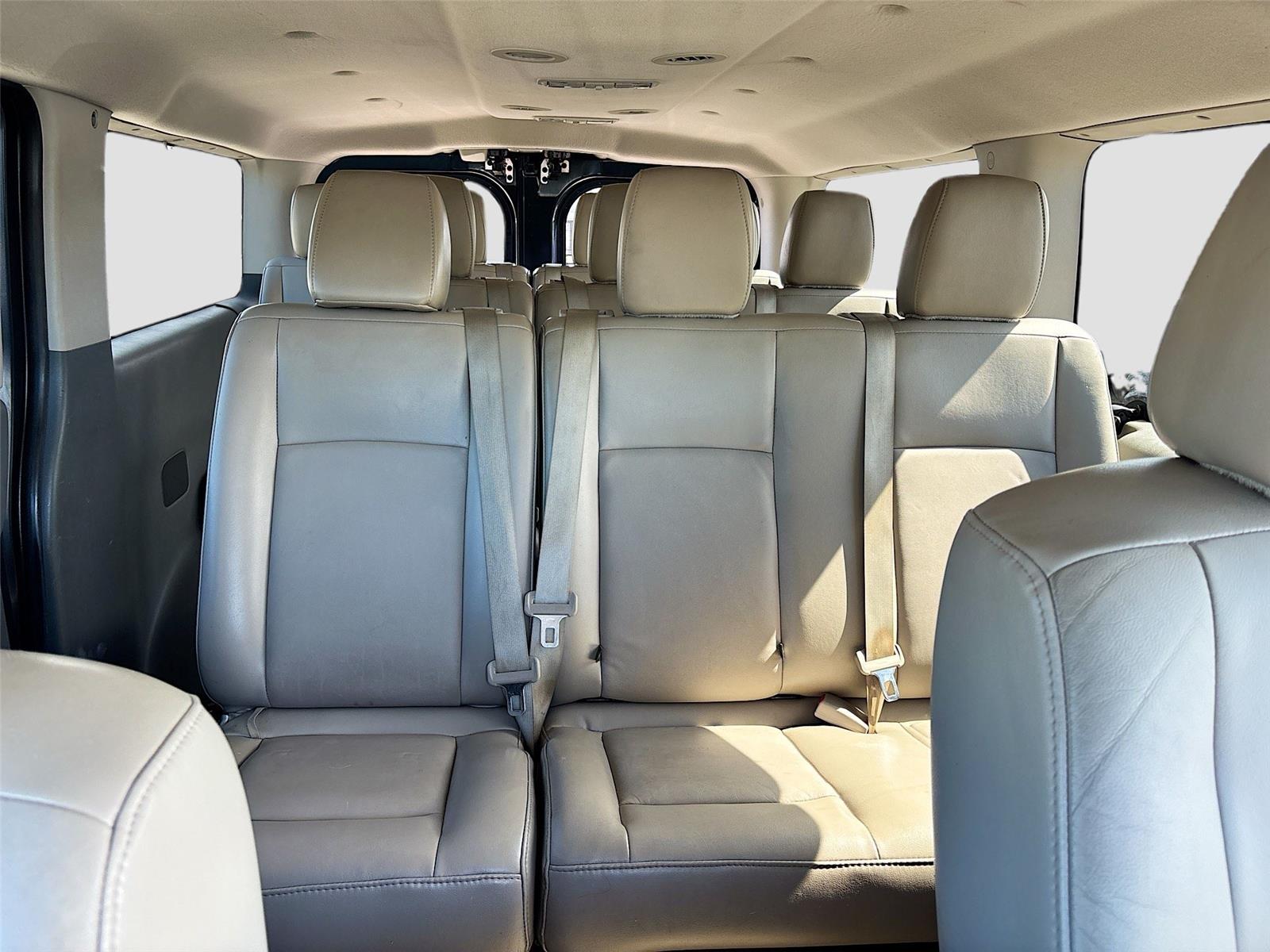 2016 Nissan NVP SL