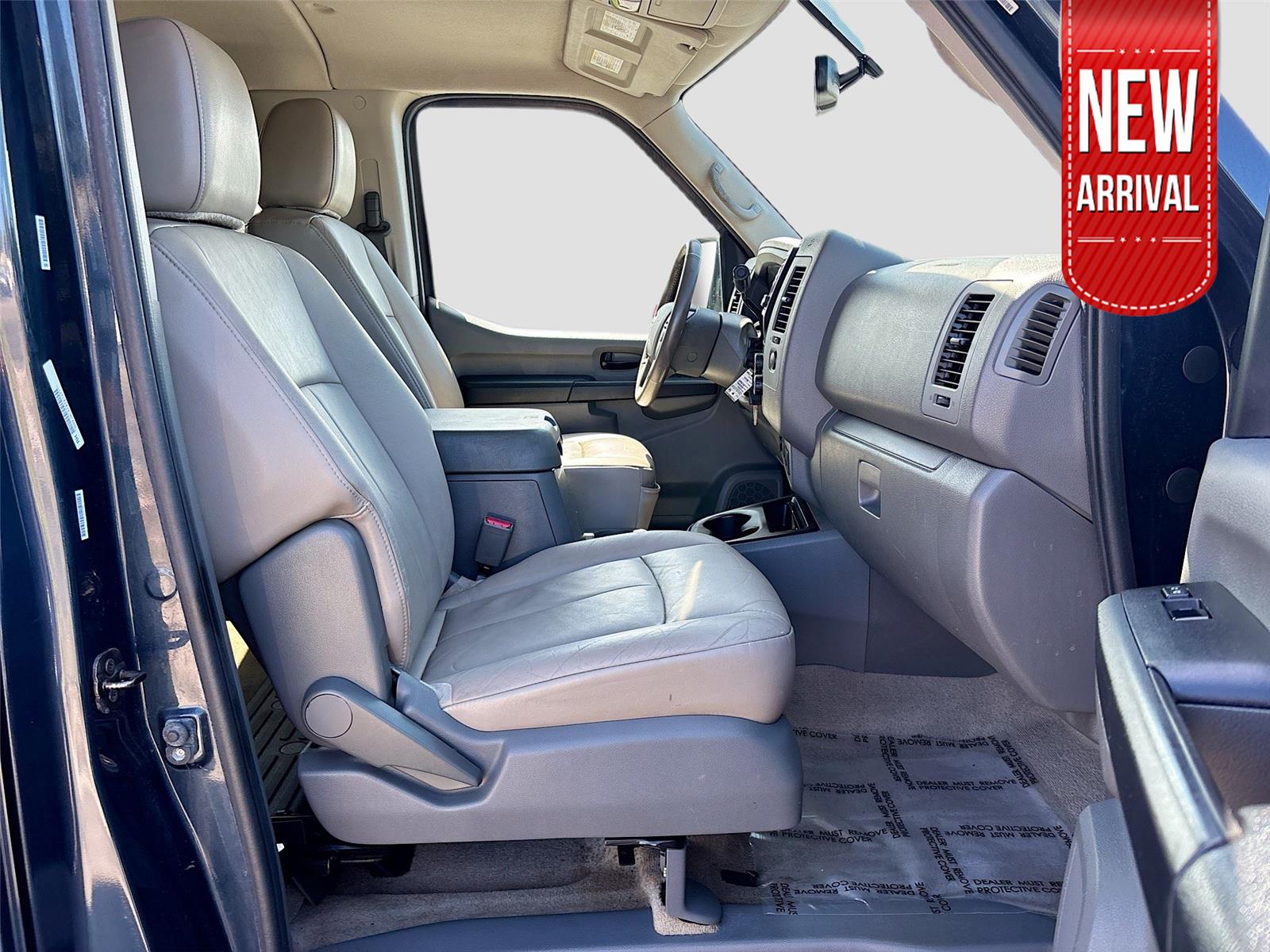 2016 Nissan NVP SL