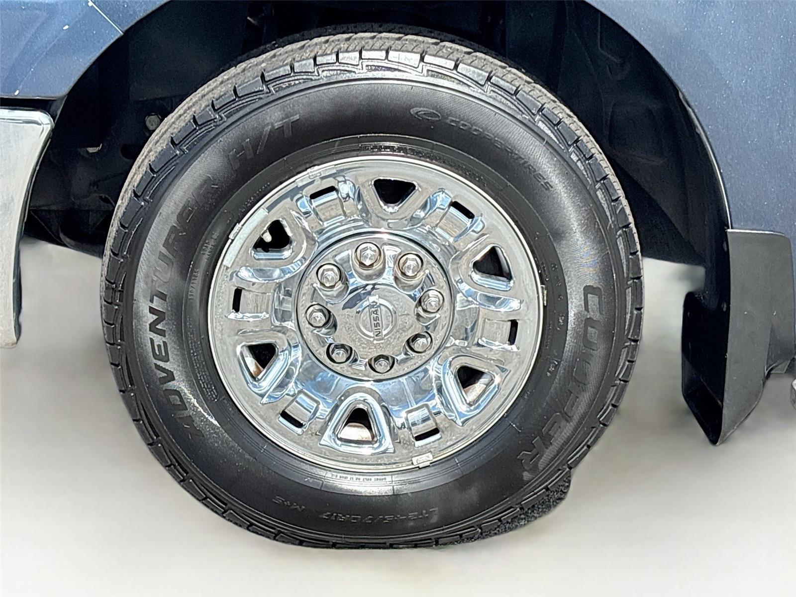 2016 Nissan NVP SL