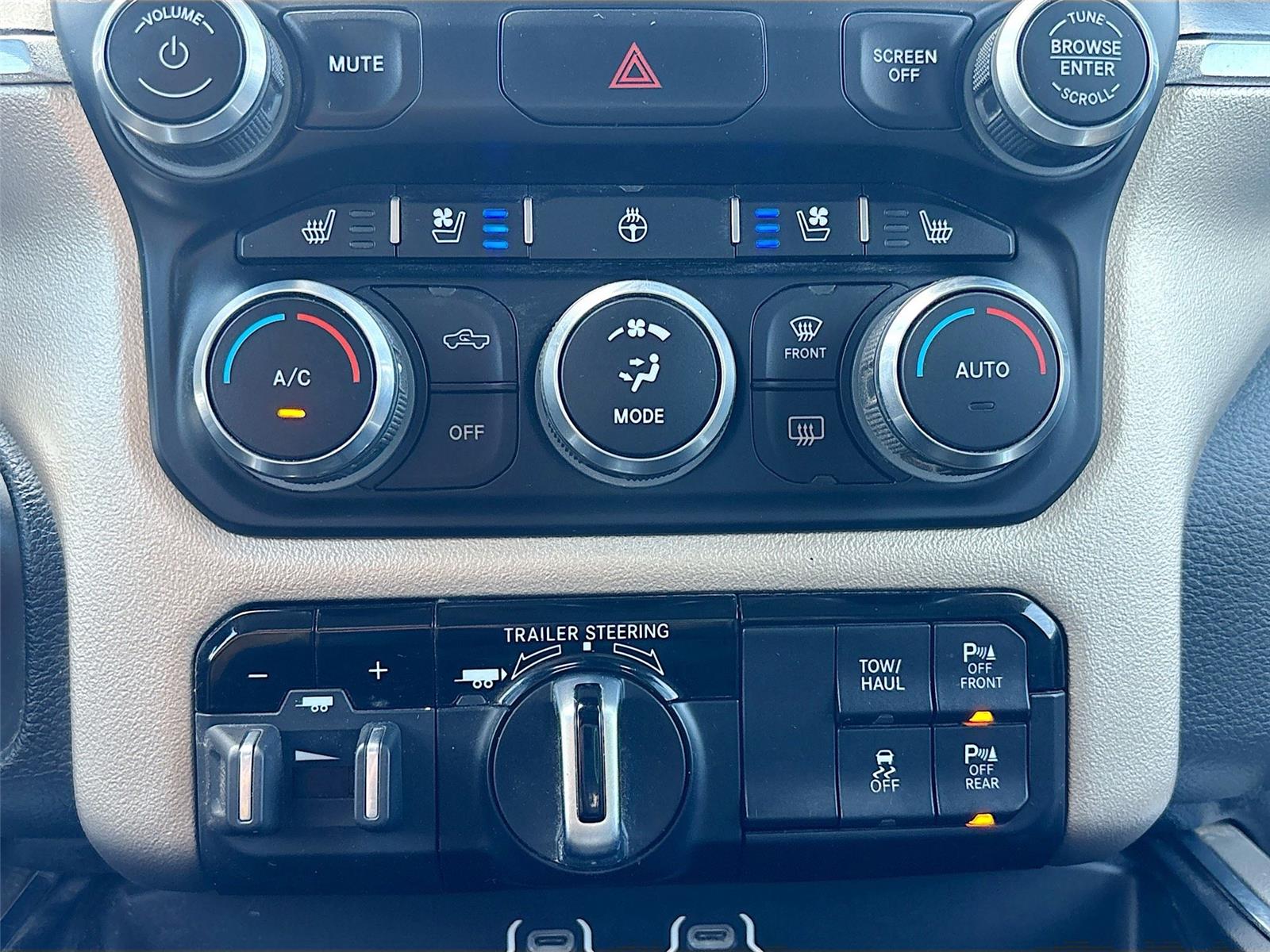 2022 Ram 1500 Laramie photo 11