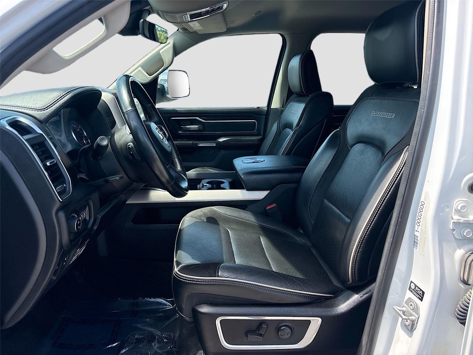 2022 Ram 1500 Laramie photo 16