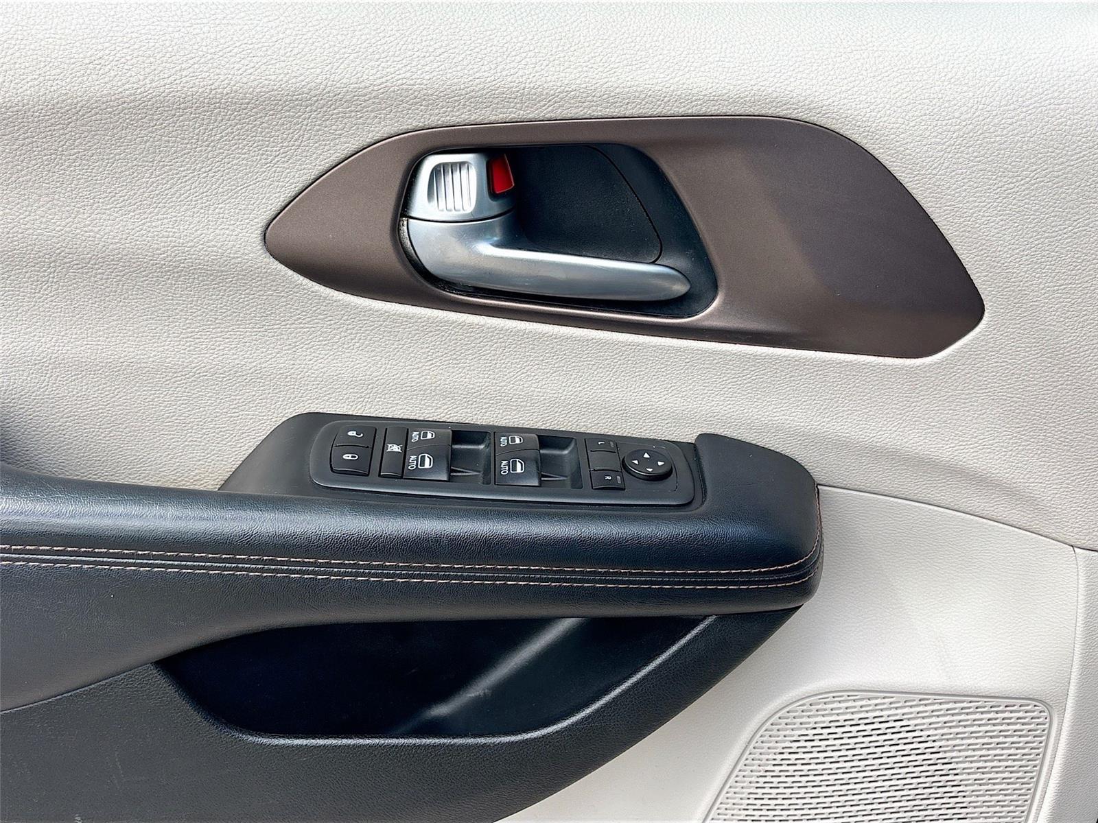 2018 Chrysler Pacifica Touring L Plus