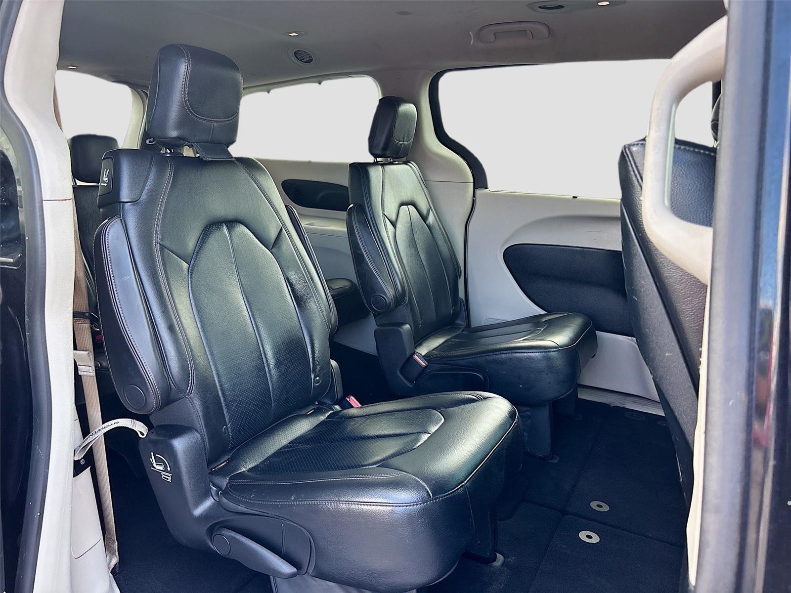 2018 Chrysler Pacifica Touring L Plus
