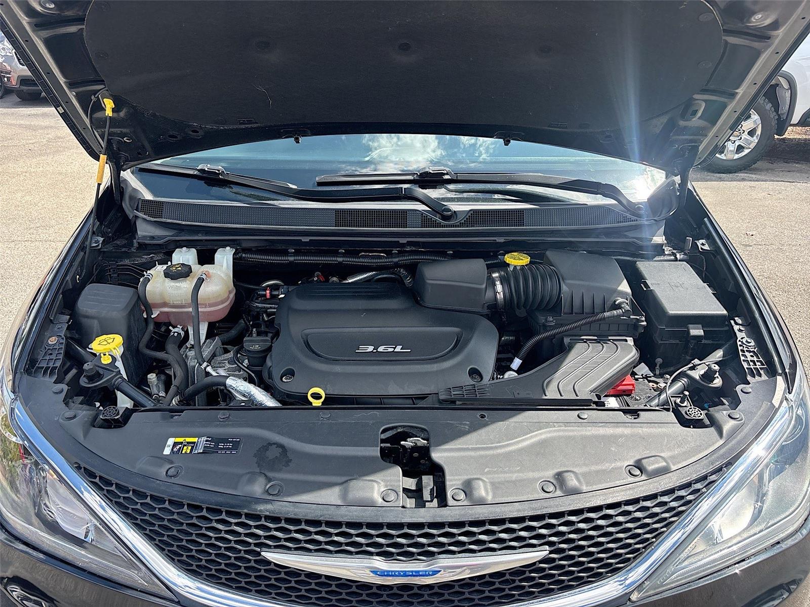 2018 Chrysler Pacifica Touring L Plus