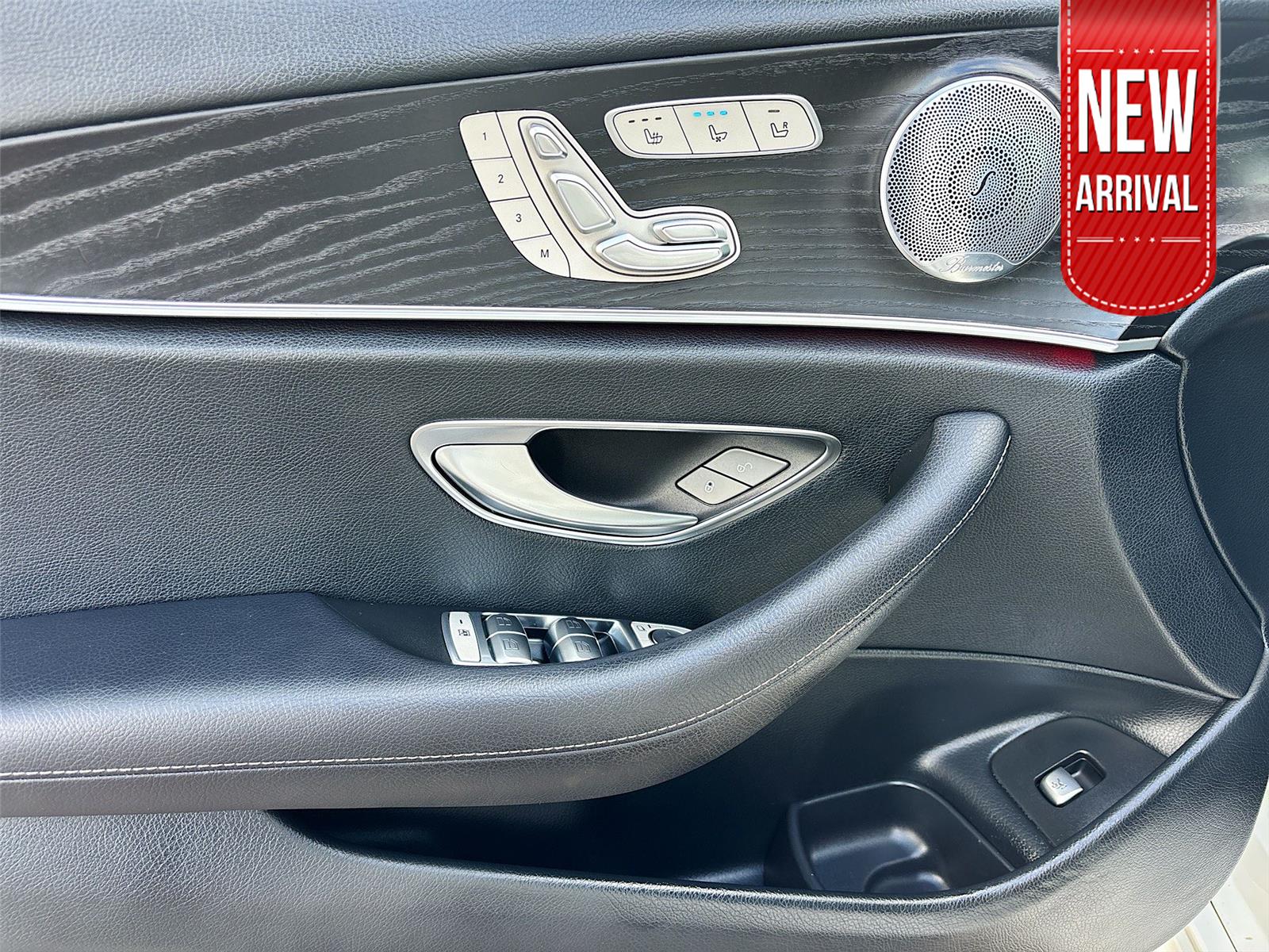 2019 Mercedes Benz E 450 photo 16