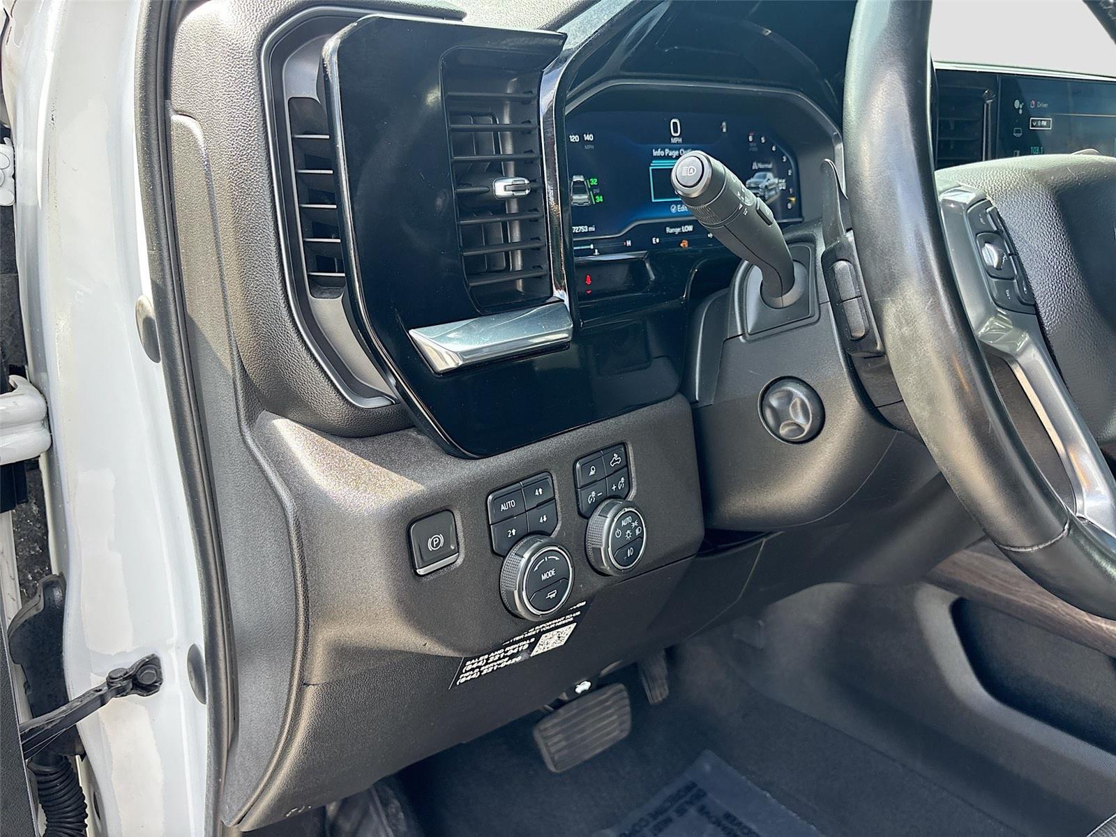 2023 Chevrolet Silverado 1500 LTZ photo 4