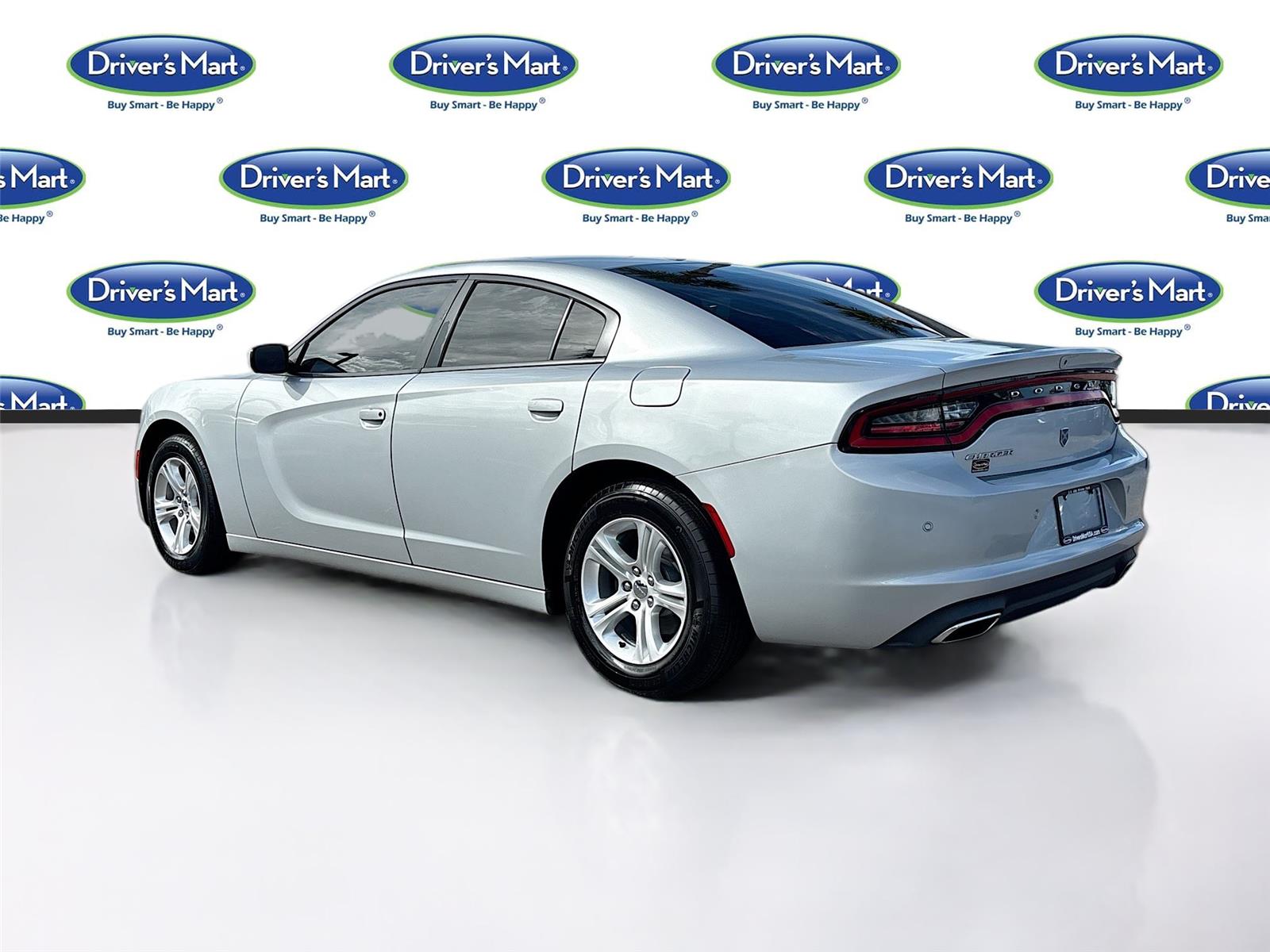 2019 Dodge Charger SXT photo 3