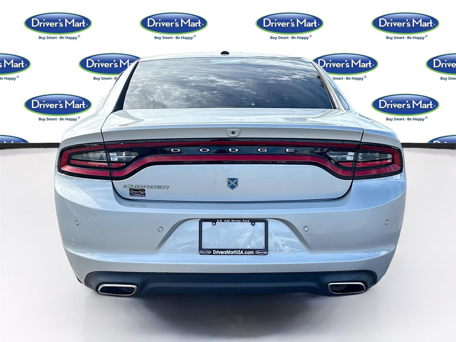2019 Dodge Charger SXT photo 4