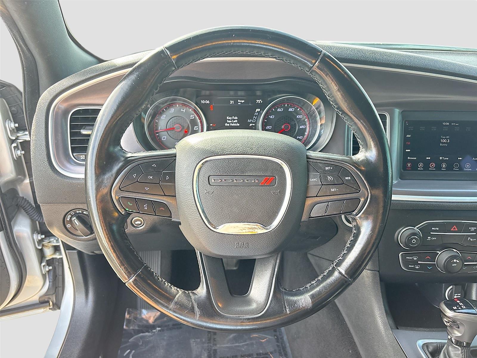 2019 Dodge Charger SXT photo 9