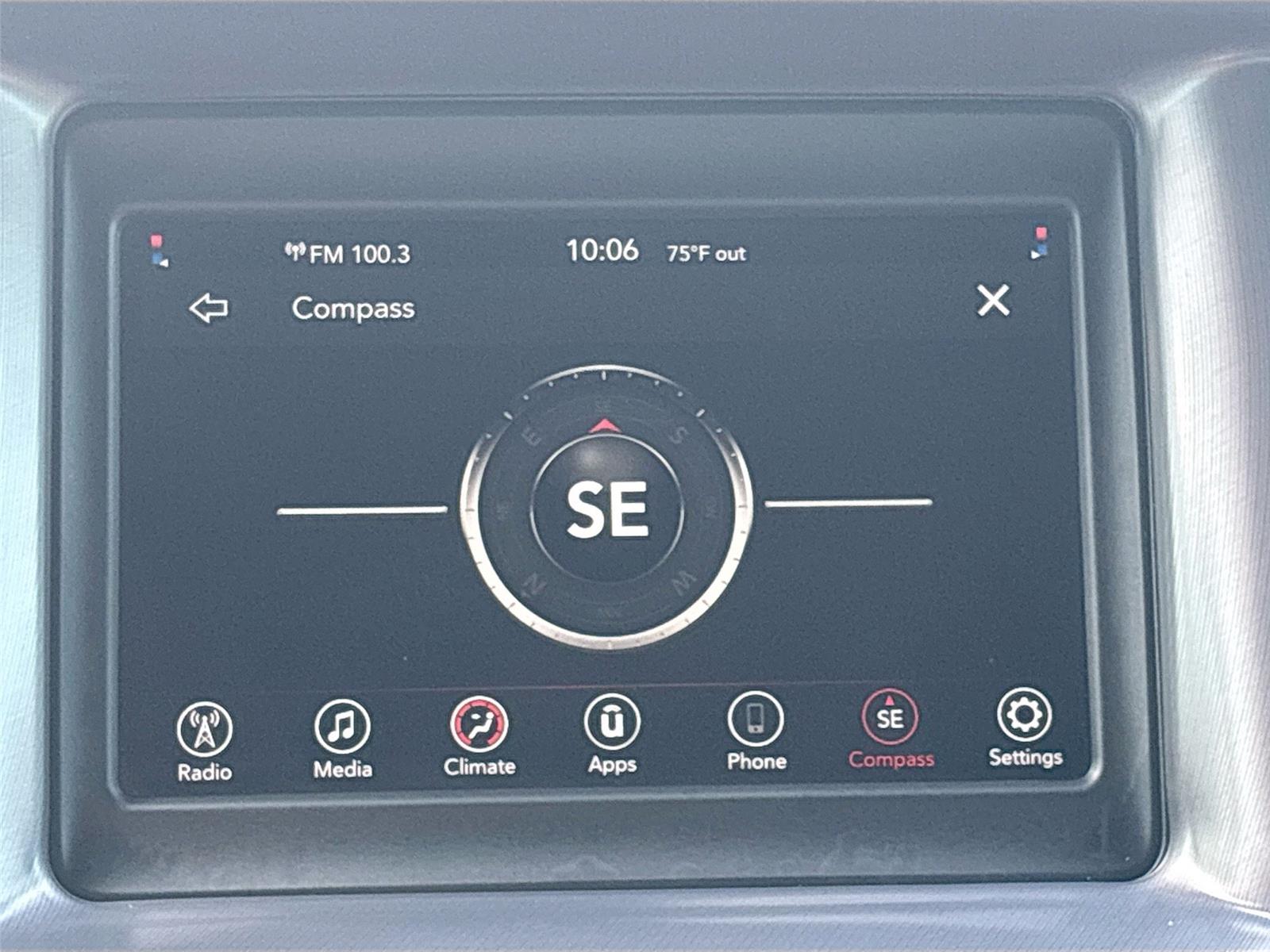 2019 Dodge Charger SXT photo 11