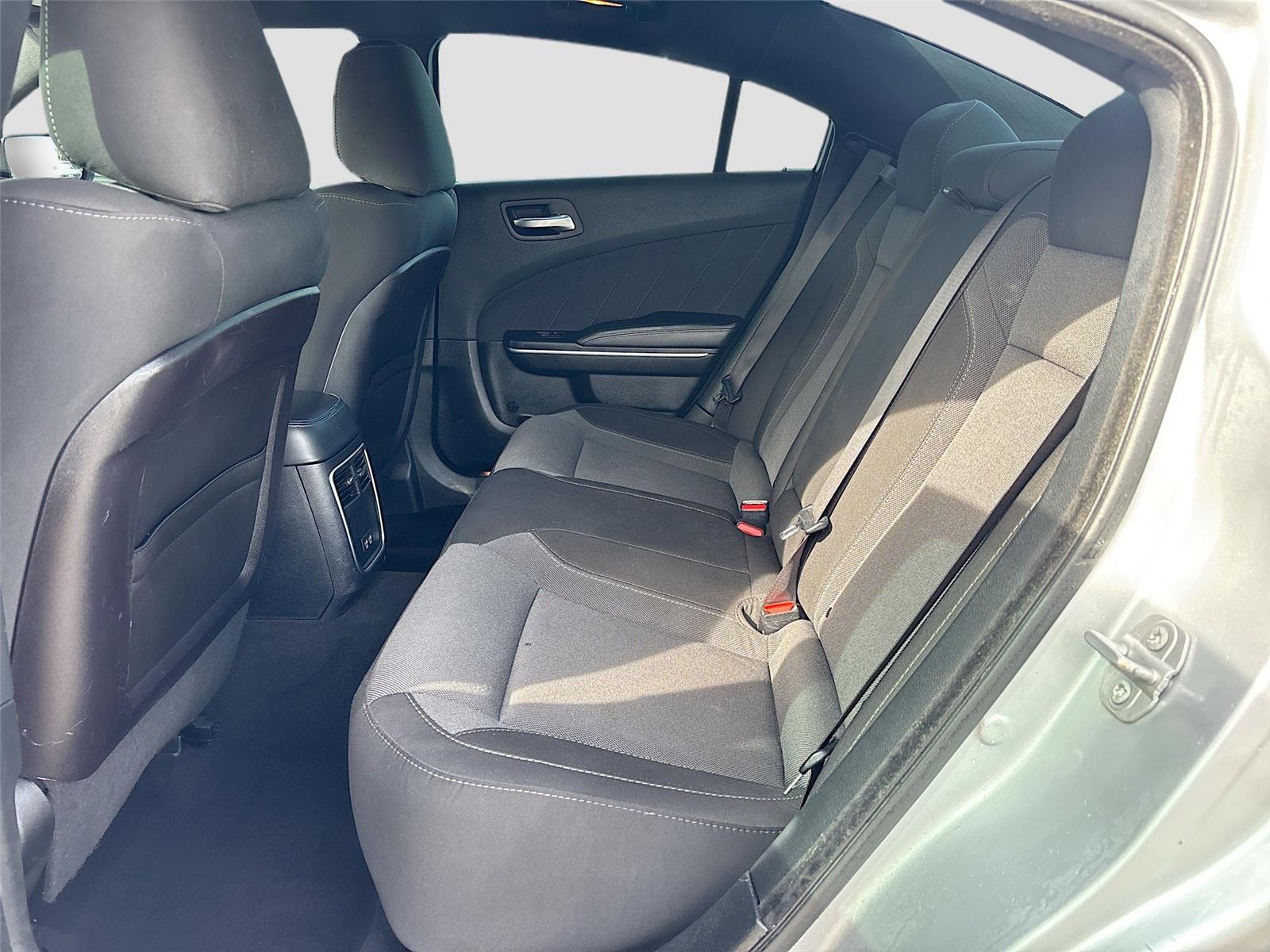 2019 Dodge Charger SXT photo 22