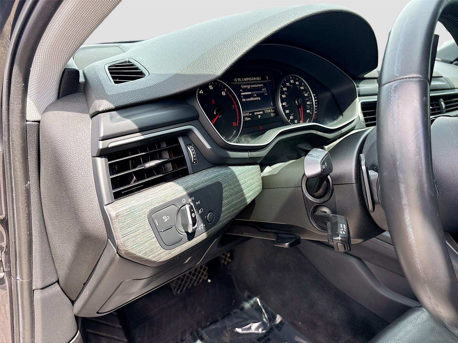 2018 Audi A4 Premium photo 9