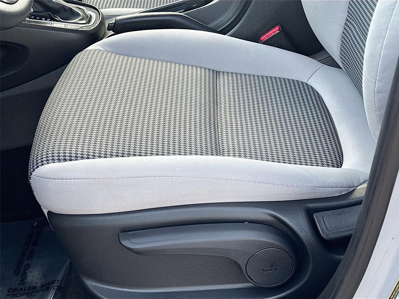 2022 Hyundai Kona SE photo 17