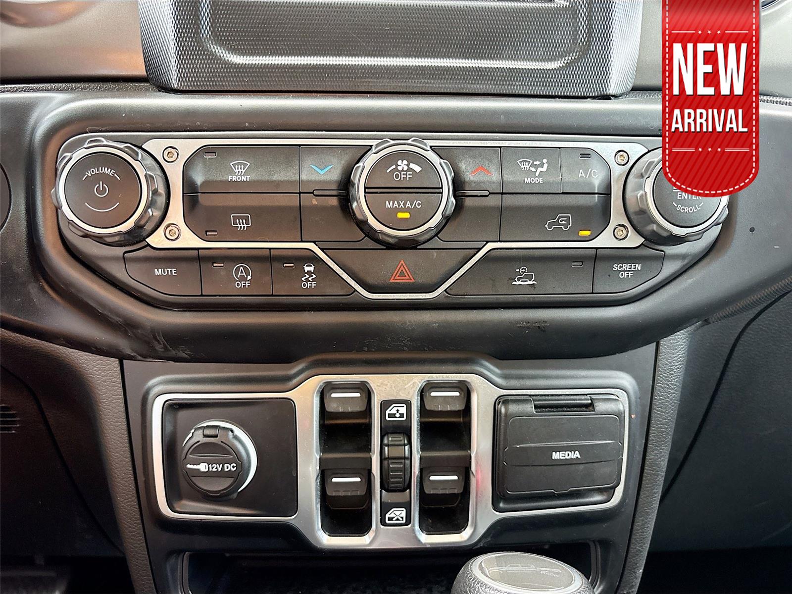 2023 Jeep Gladiator Sport S photo 14