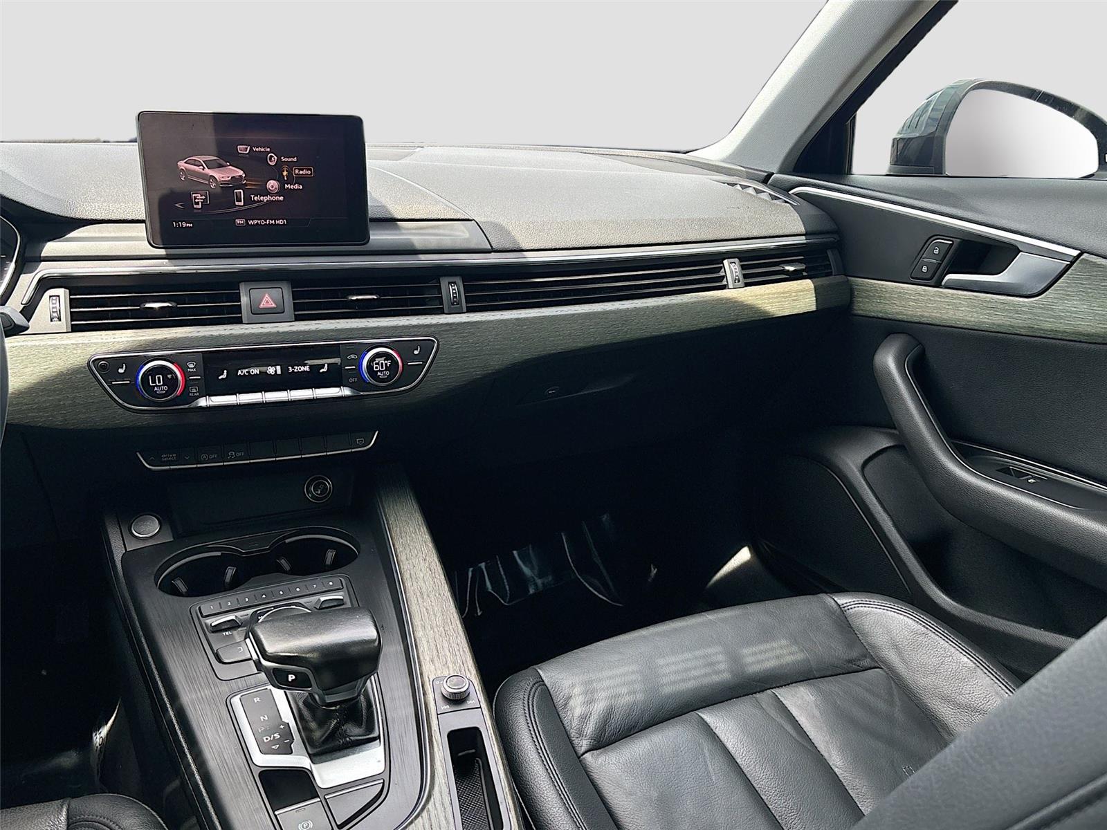 2018 Audi A4 Premium photo 21