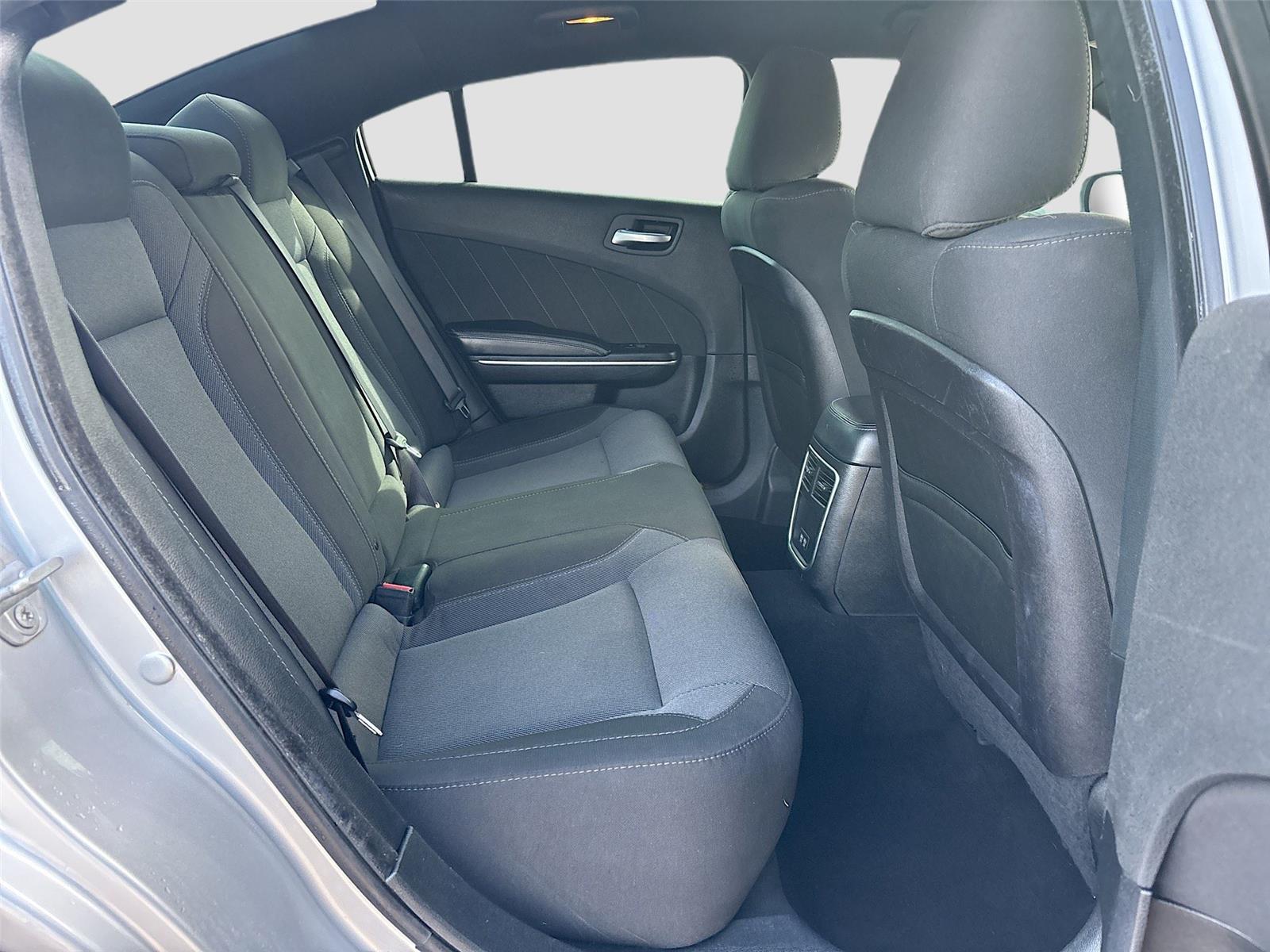 2019 Dodge Charger SXT photo 24