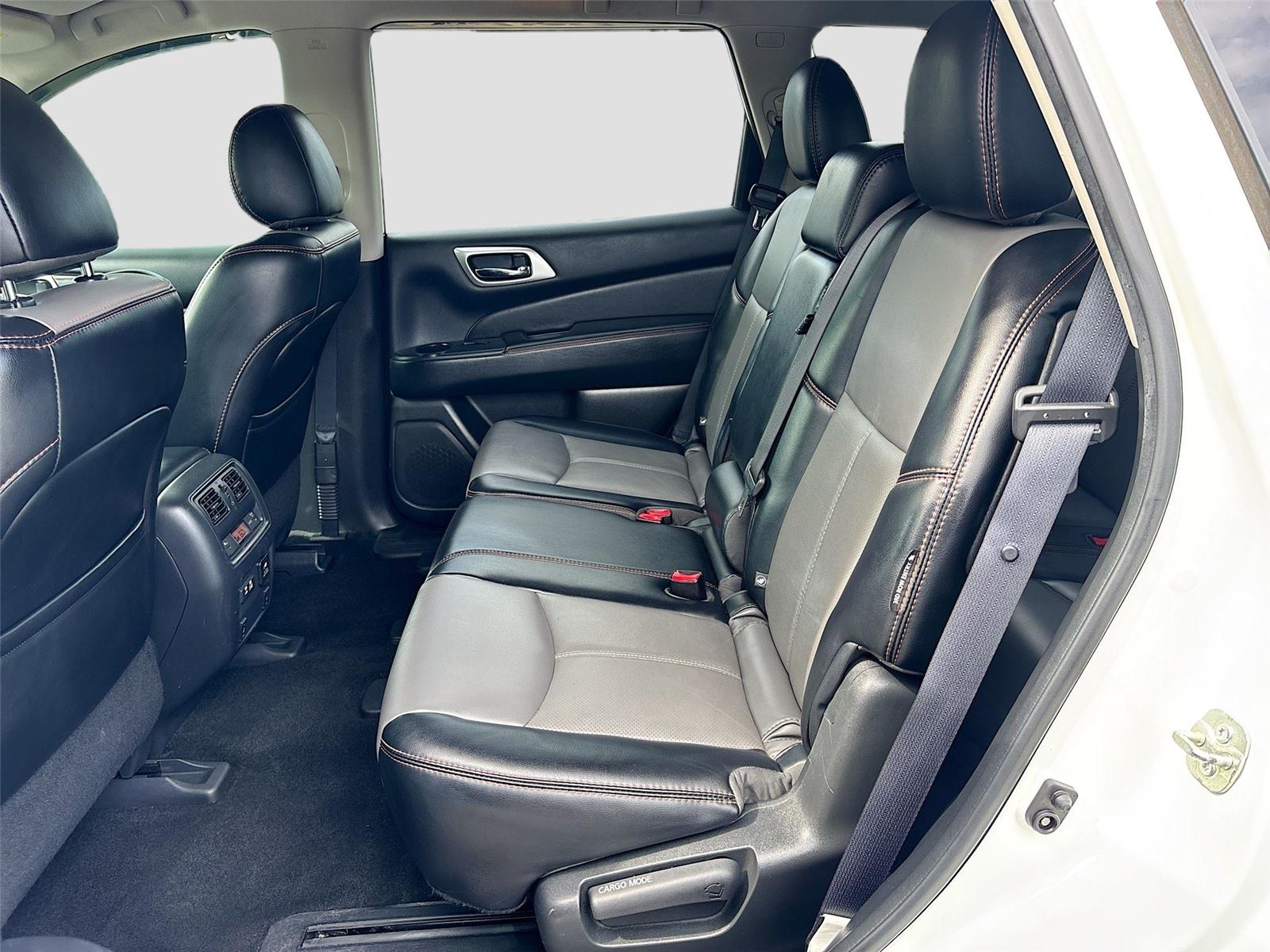 2019 Nissan Pathfinder SL