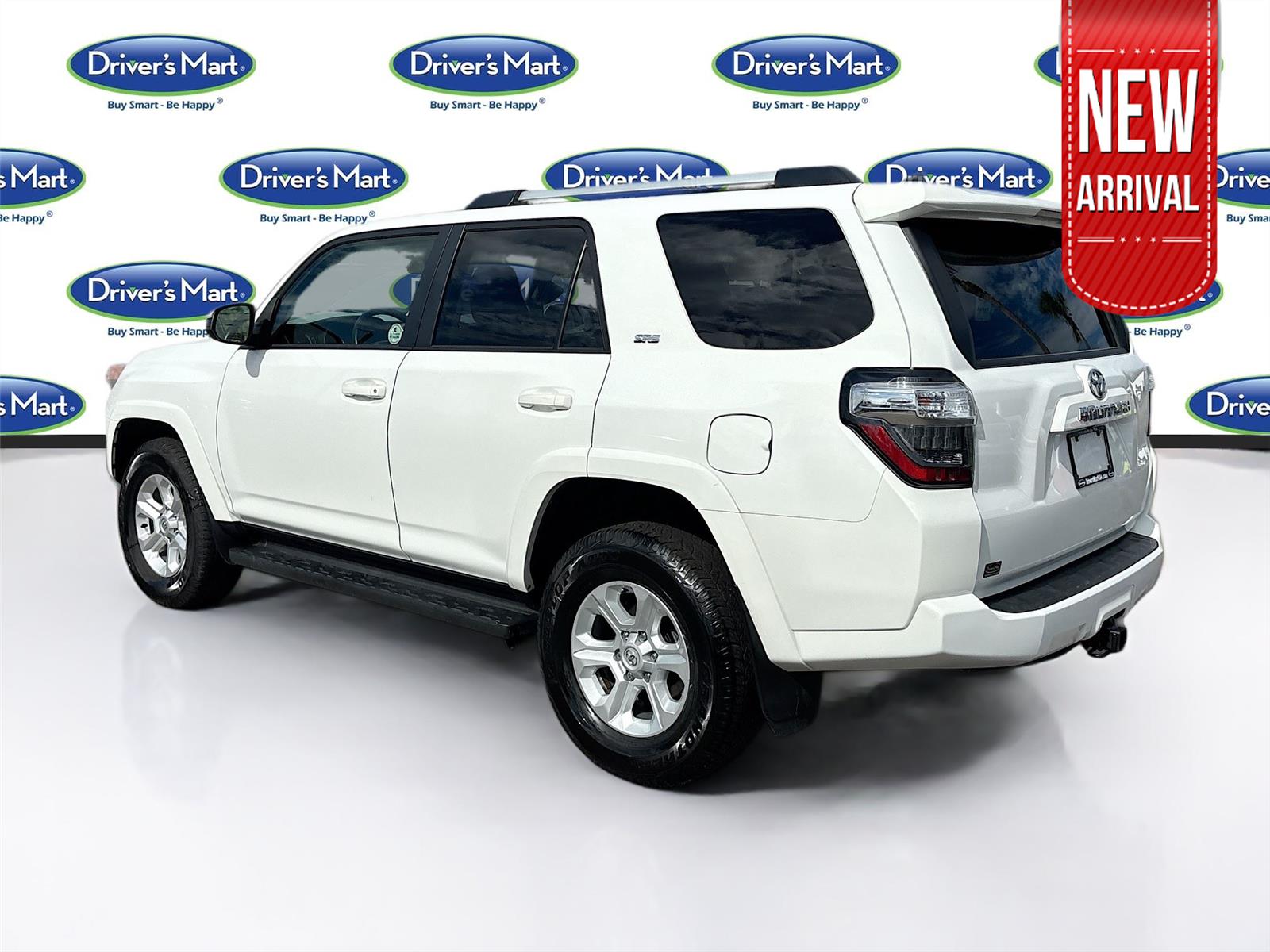 2024 Toyota 4Runner SR5 photo 2