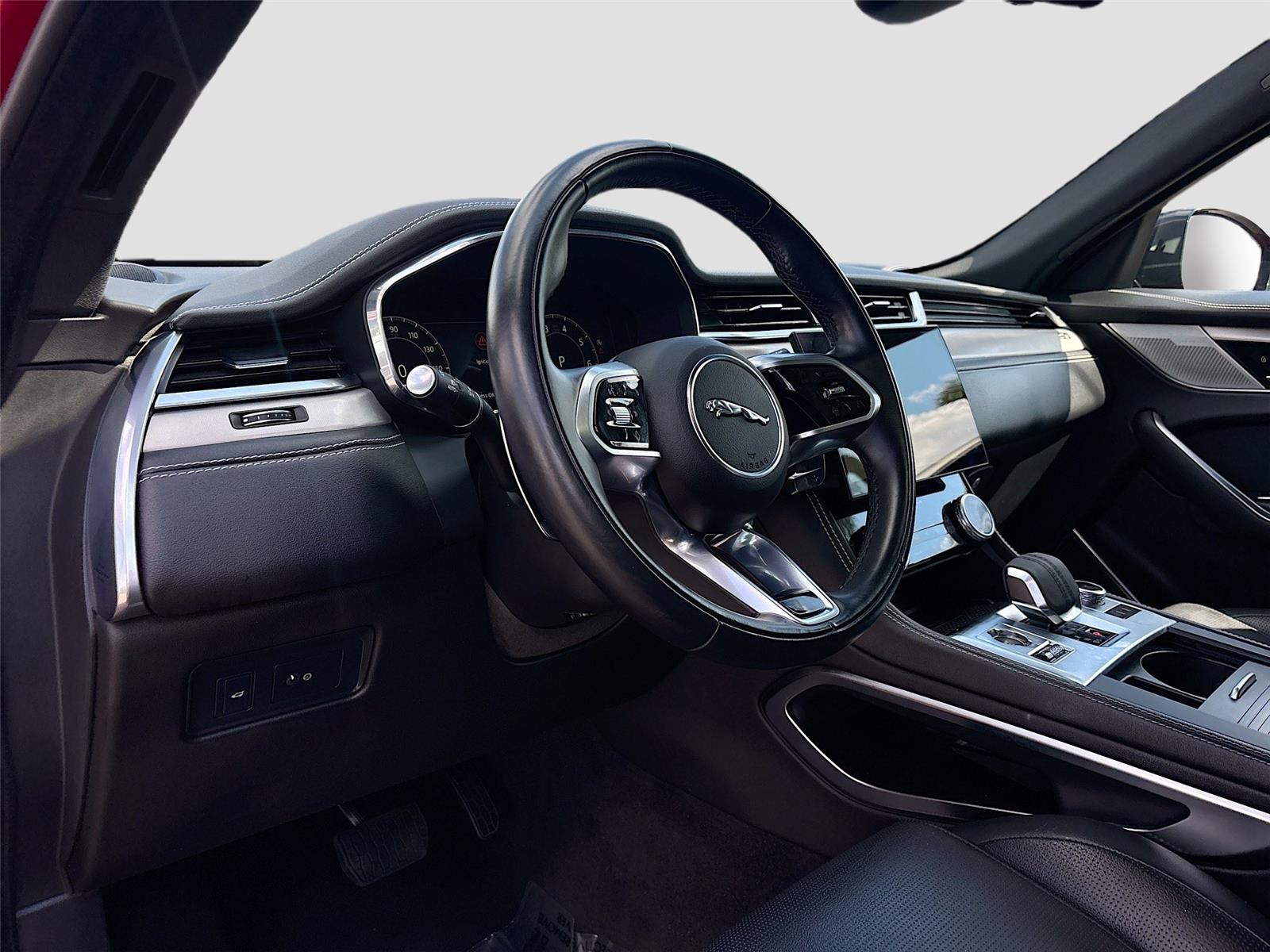 2024 Jaguar F-PACE P250 R-Dynamic S photo 9
