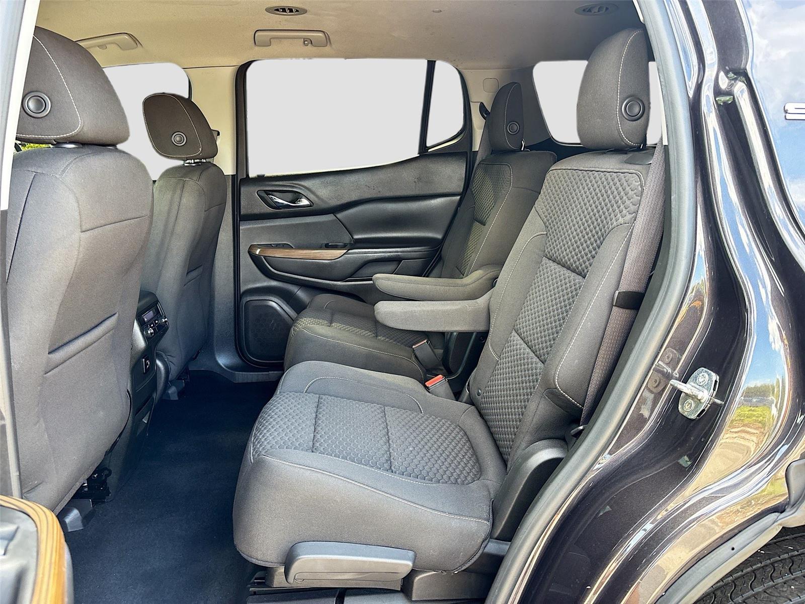 2017 GMC Acadia SLE