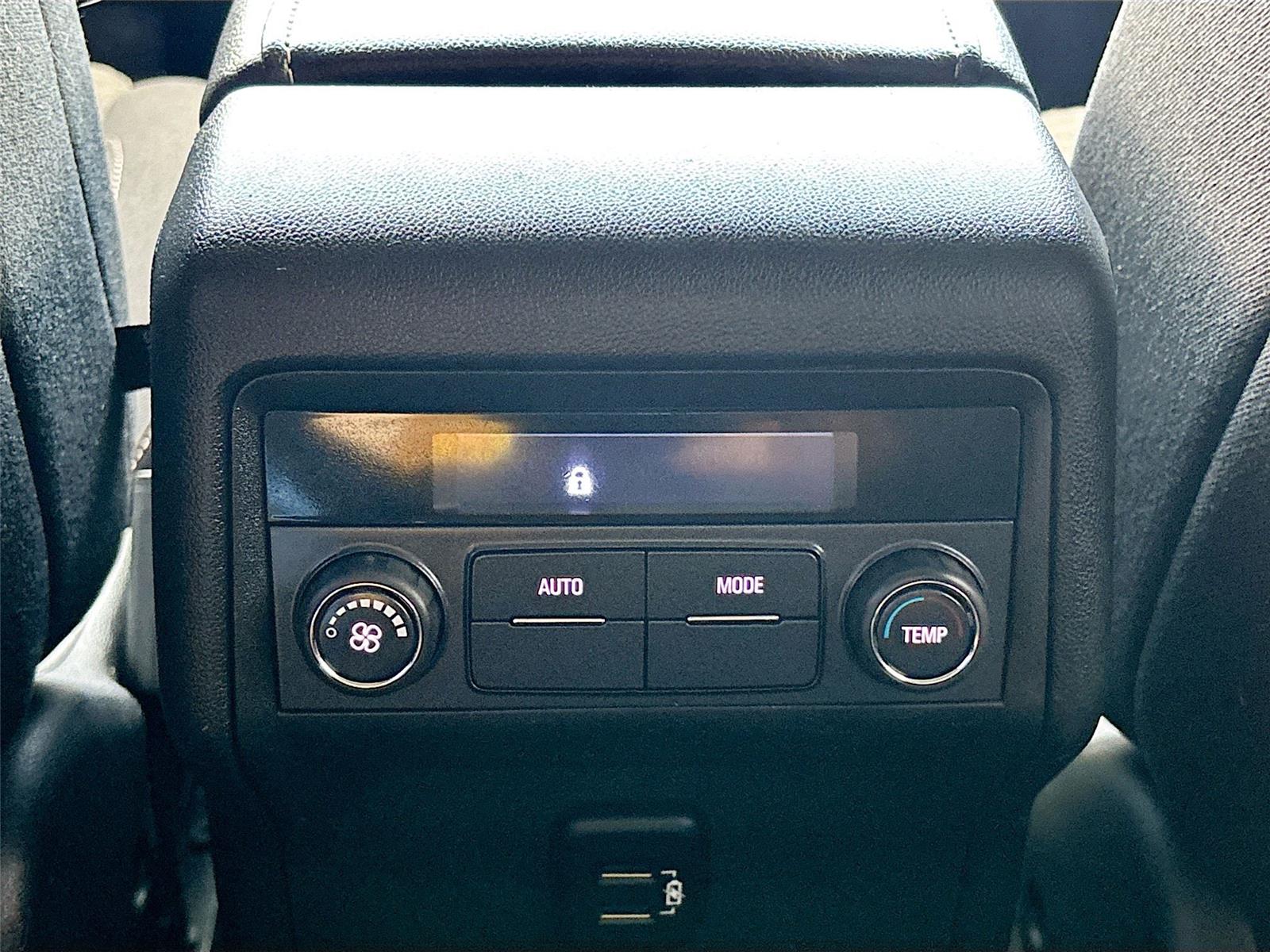 2017 GMC Acadia SLE