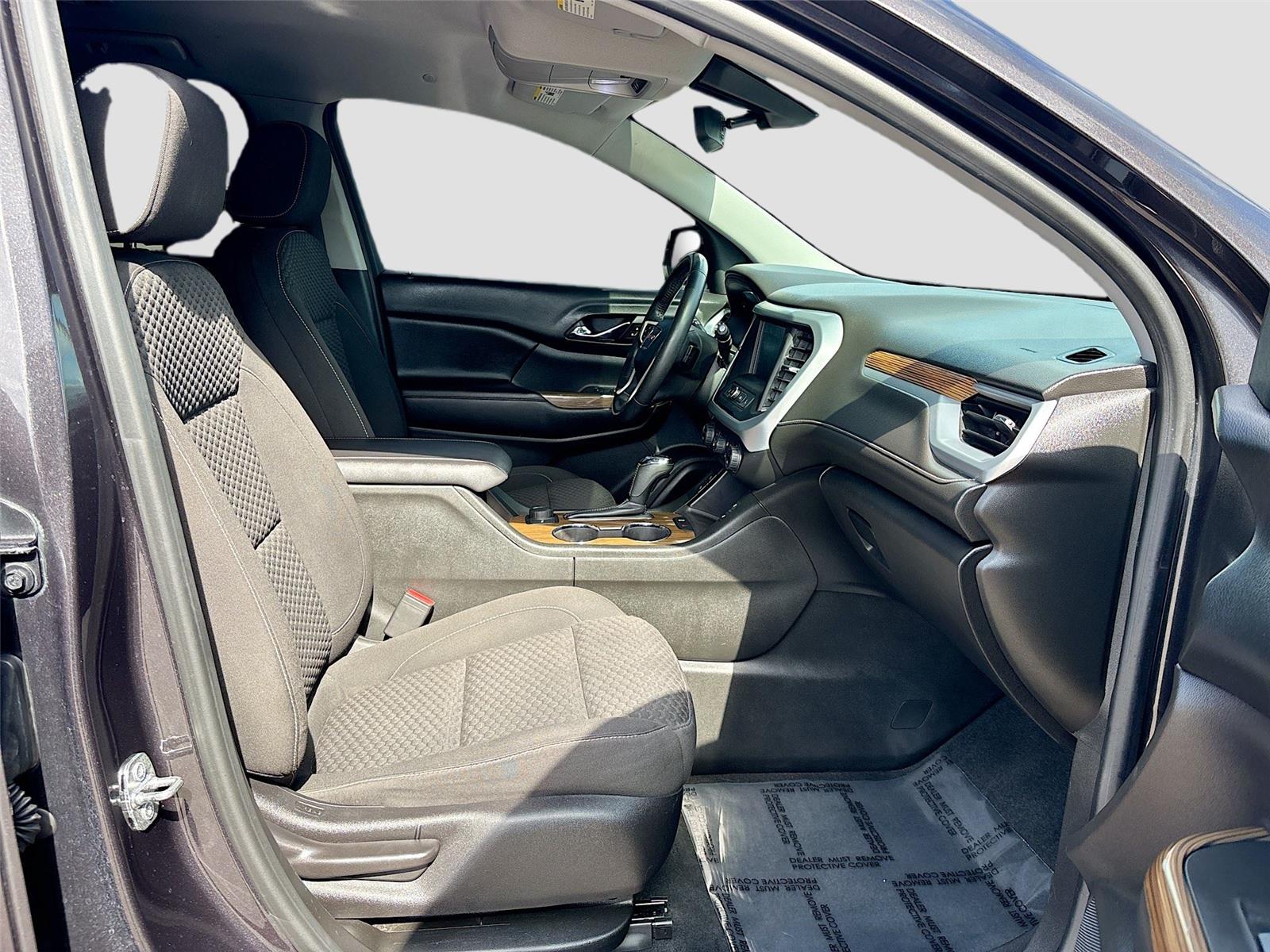 2017 GMC Acadia SLE